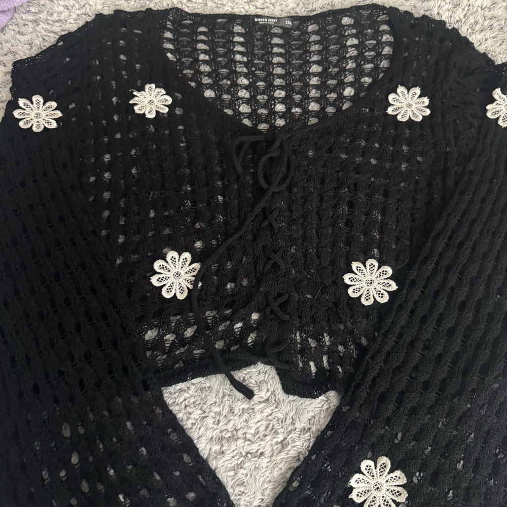 SHEIN Black V-Neck Sweater with White Floral Details